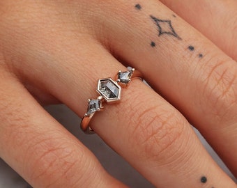 Rose Gold Diamonds Engagement Ring || Salt and Pepper Diamond Ring || Geometric Fine Jewelry