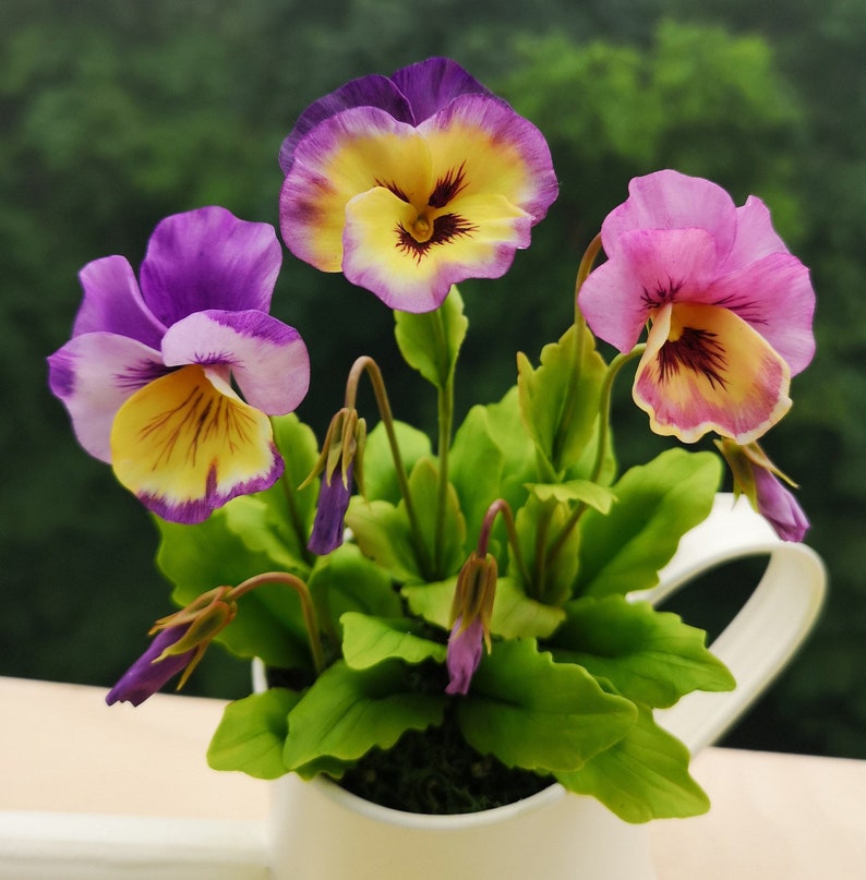 Purple pansies arrangement/cold porcelain flowers/polymer clay Etsy