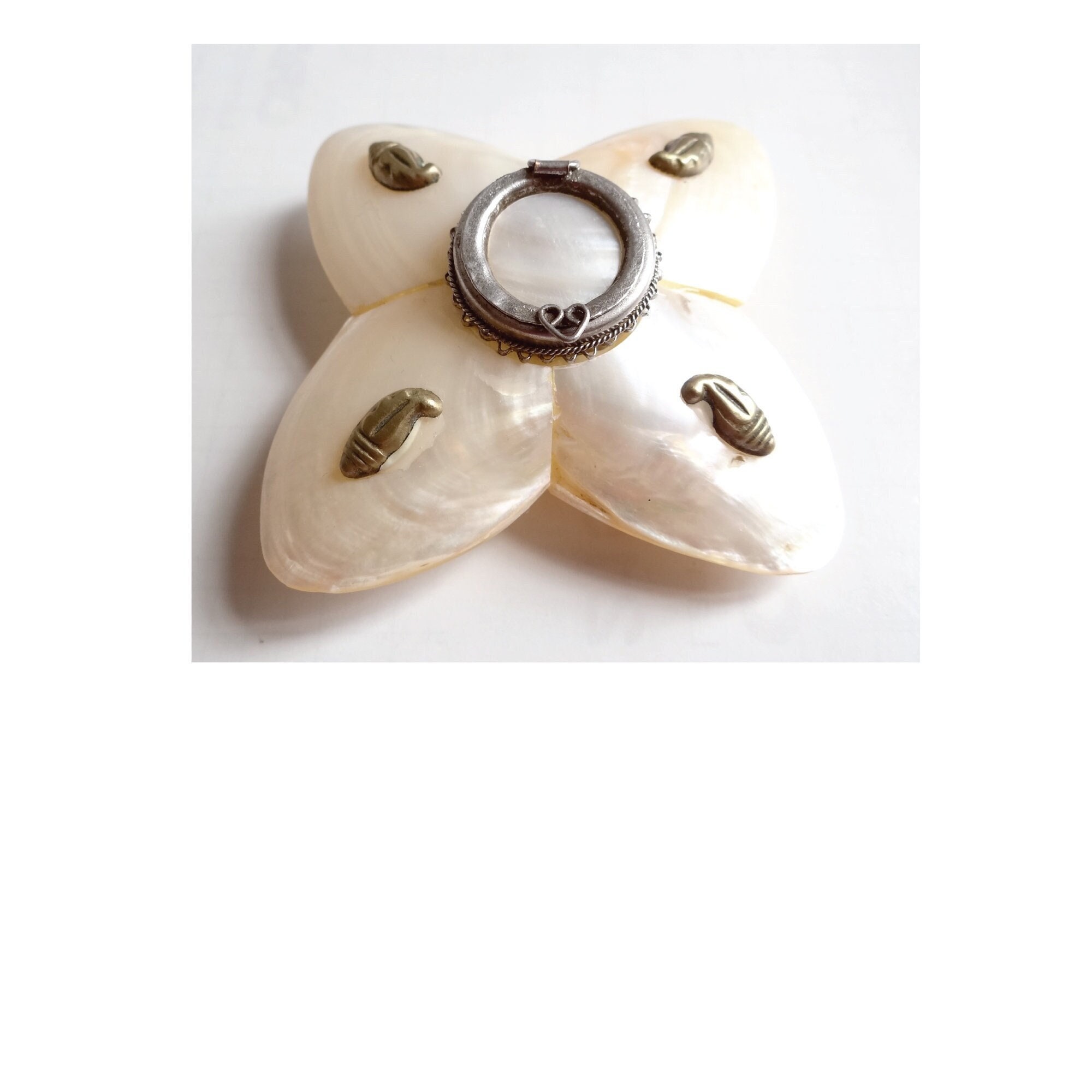 OLD MOTHER-OF-PEARL BOX; Vintage 40s; Handmade; Collectible; Box Collection; Souvenir Object; Gift for Her.