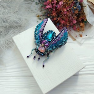 Beaded Cicada brooch pin Beetle brooch pin Fly brooch pin Embroidered brooch Insect brooch Statement jewelry Unique jewelry Bug brooch pin image 2