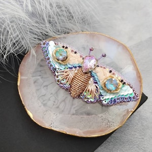 Beaded Butterfly brooch pin, Moth brooch pin, Beetle brooch pin, Art glass brooch, Embroidery beaded brooch, Bug jewelry, Sparkle brooch 画像 1