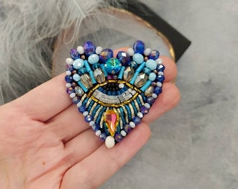 Evil eye brooch pin, Evil eye jewellery, Heart brooch, Evil heart eye brooch, Heart shape Beaded Eye, Gift for luck, Amulet, Talisman