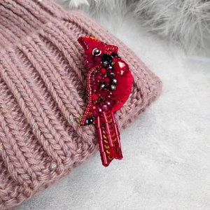 Cardinal ornament, Red cardinal brooch pin, cardinal gifts, little cardinal figurine, Rhinestone bird brooch, Christmas brooch, Red bird