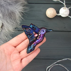 Seed beaded brooch Colibri Brooch Hummingbird brooch Bird pin Embroidery brooch Bird accessories Bird jewelry Colibri hummingbird jewelry