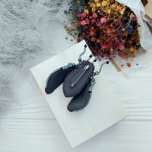 Beaded Cicada brooch pin Beetle brooch pin Fly brooch pin Embroidered brooch Insect brooch Statement jewelry Unique jewelry Bug brooch pin image 9