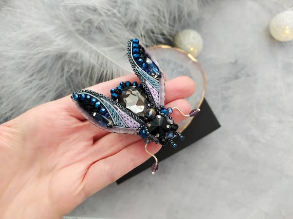 Brooch pin hotsell online