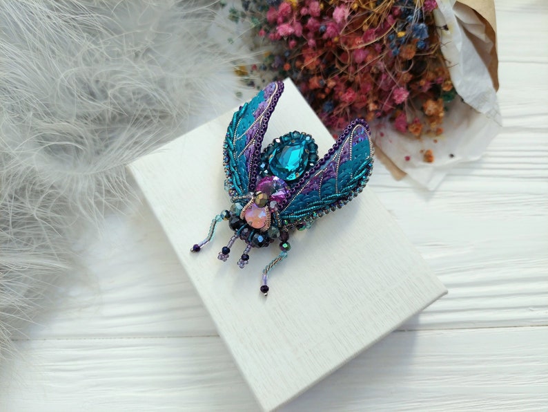 Beaded Cicada brooch pin Beetle brooch pin Fly brooch pin Embroidered brooch Insect brooch Statement jewelry Unique jewelry Bug brooch pin image 2