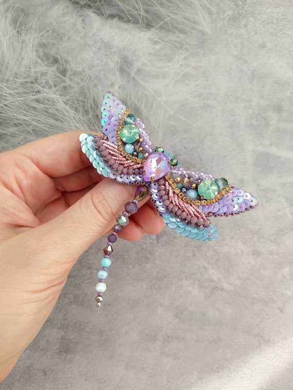 Beaded Dragonfly Brooch: Handmade Insect Pin Jewelry  display picture 2