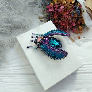 Beaded Cicada brooch pin Beetle brooch pin Fly brooch pin Embroidered brooch Insect brooch Statement jewelry Unique jewelry Bug brooch pin image 8