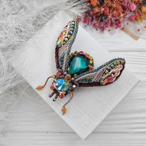 Beetle beaded brooch pin Cicada brooch pin Fly brooch pin Embroidered brooch Insect brooch Statement jewelry Unique jewelry Bug brooch pin