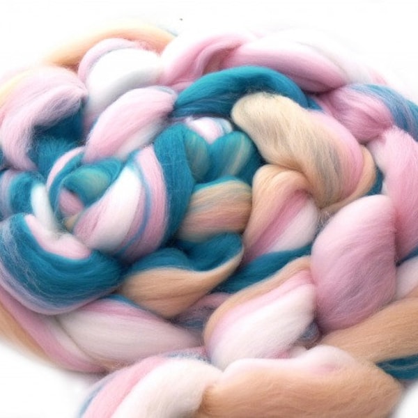 GP:119EUR/kg multicolor merino comb "cotton candy unicorn", comb pull, staple fibre