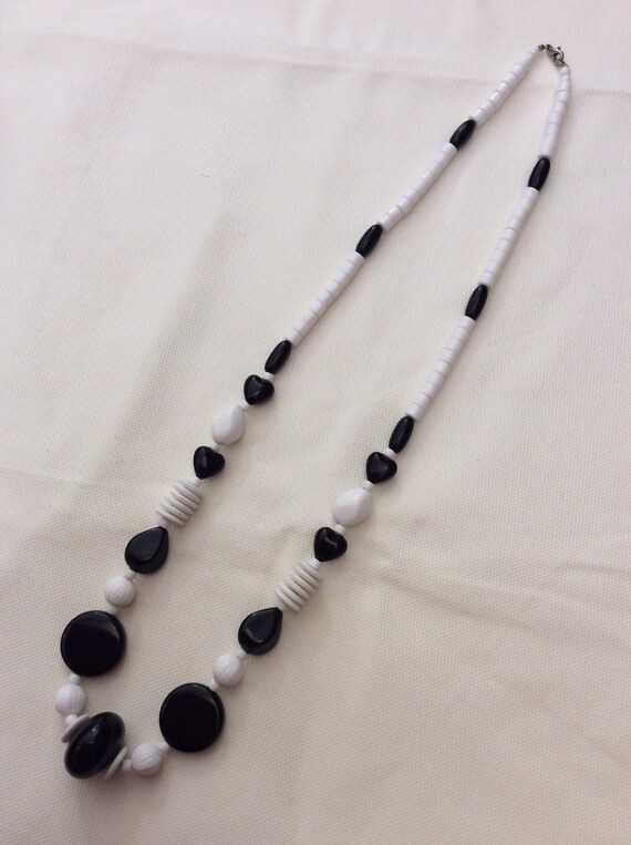 Black and white vintage necklace/ Long vintage ne… - image 8