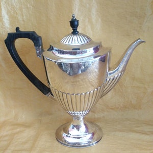 ELKINGTON silver plated coffee pot / Sheffield silver coffee shop