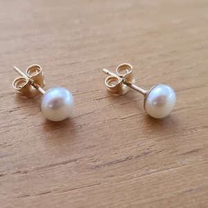 PEARL Stud post Earrings | Bridal | Wedding | Birthday | Gift | Handmade | 14k Gold filled