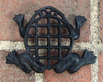 Vtg Cast Iron Frog Trivet 5 x 7