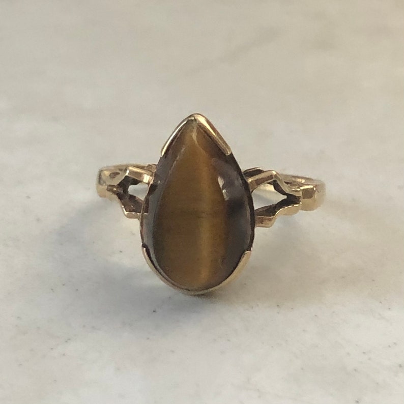Vintage Ring Retro Tigers Eye 10k Yellow Gold Ring