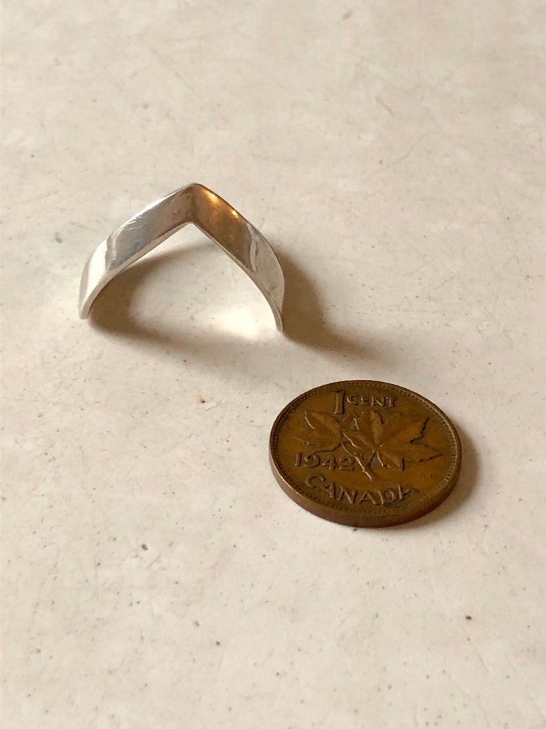 Wishbone Chevron Sterling Silver Ring Birmingham 1976 Large Size