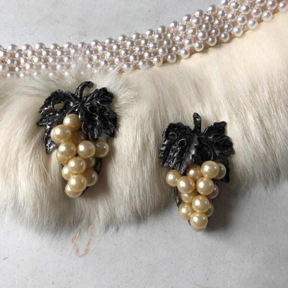 Art Deco Grape Dress Clips
