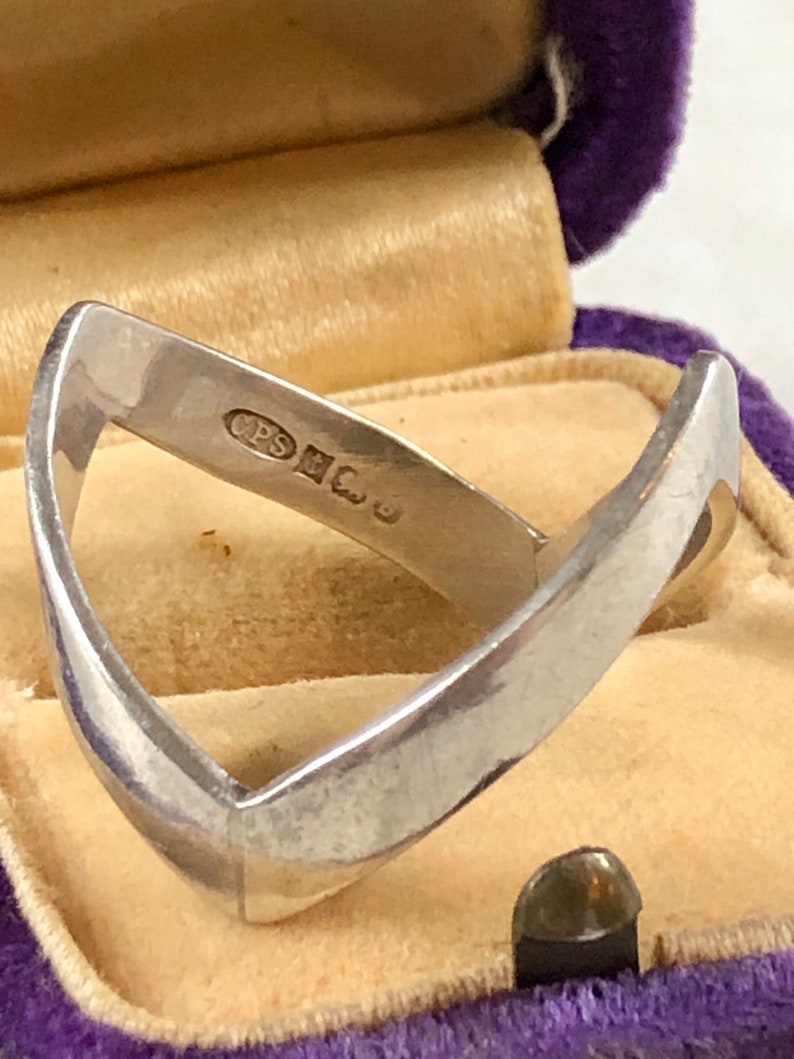 Wishbone Chevron Sterling Silver Ring Birmingham 1976 Large Size