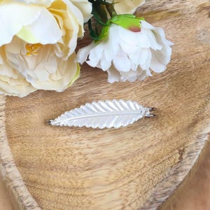 Wedding train pin, Ivory Leaf Bridal dress bustle pin, Leaf train brooch, Bridal gown accessory in minimalist style AT0007
