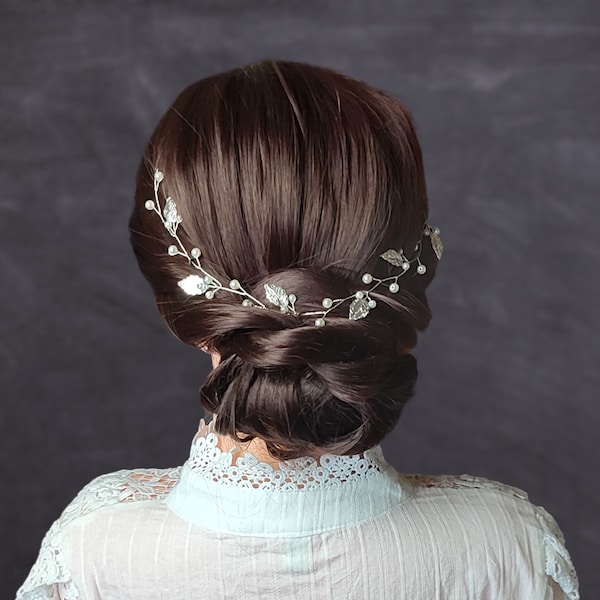 Pearl bridal hair vine with leaves Leaf bohemian wedding headband VCH0013