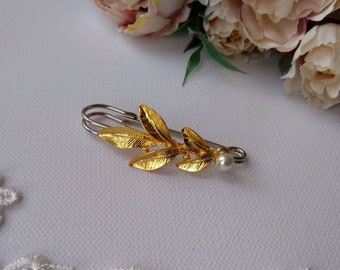 Gold Leaf Wedding train pin, Bridal dress train clip, Leaf train brooch, Bridal gown back train brooch AT0006