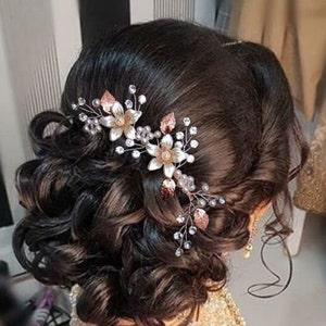 Romantic wedding hair comb, Pearl bridal hair comb with floral elements & rhinestones, Rose gold wedding headpiece PG0021