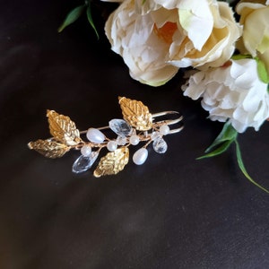 Floral Wedding train pin, Gold Leaf Bridal dress train clip, Boho wedding train brooch, Bridal gown back train clip AT0011