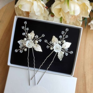 Bridal hair pins with leaves and flower, Crystal wedding hair pins, Pearl bridal hair piece EP0014