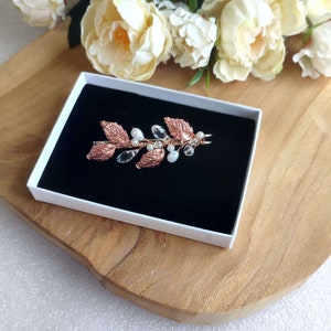 Boho Wedding train pin, Leaf Bridal dress train clip, Floral wedding train brooch, Bridal gown back train clip AT0011