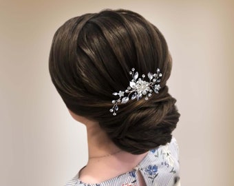 Peigne cheveux mariage en strass et fleurs, Barrette cheveux florale mariée ou demoiselle d'honneur, Bijou cheveux mariage HC0003