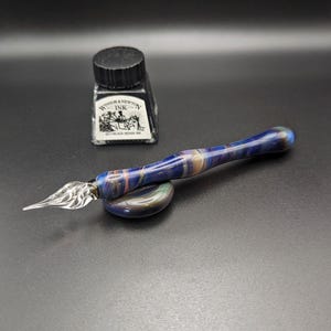 Penna per calligrafia, Oscurità ipnotica n. 2, Penna a immersione in vetro fatta a mano