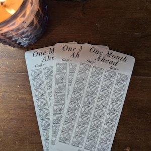 Savings Challenge Tracker - Month Ahead Savings Challenge - Reusable Laminated Savings Tracker