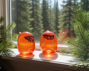 CARDINAL glass ornament
