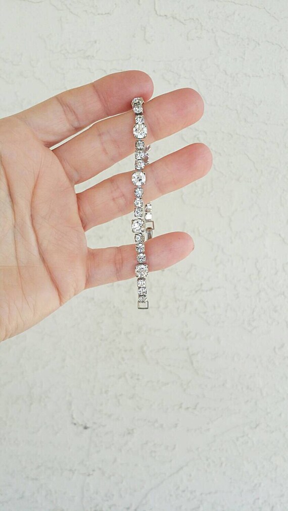 Stunning Vintage Kramer Round Rhinestone Bracelet