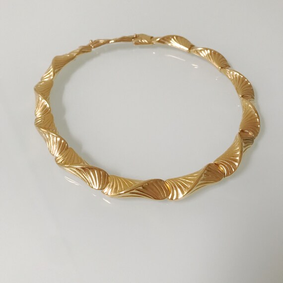 Stunning Vintage Monet Wavy 70's Choker