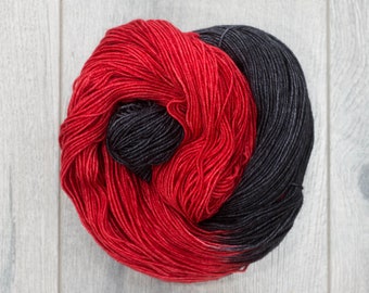 Canadian Hand-dyed yarn. 80/20 Superwash Merino/Nylon Sock Yarn. 115g 400yards. Fingering weight. | Wade EDS