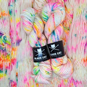Neon Hand Dyed Super Bulky Merino Wool Yarn. Super Chunky Speckled Hand Dyed Yarn. Gift for Knitters and Crochet Yarn | Lux Clara BBB