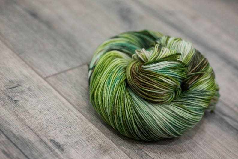 Canadian Hand-dyed yarn. 80/20 Superwash Merino/Nylon Sock Yarn 115g 400yards. Multicolored Green Yarn. Forest Moon EDS image 3