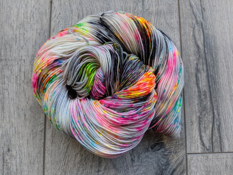 Canadian Hand dyed yarn. Speckled Sock Yarn. Fingering Weight Yarn. Neon Speckled Yarn. Rainbow Yarn. Indie Hand Dyed Yarn Roaring 20s EDS image 1