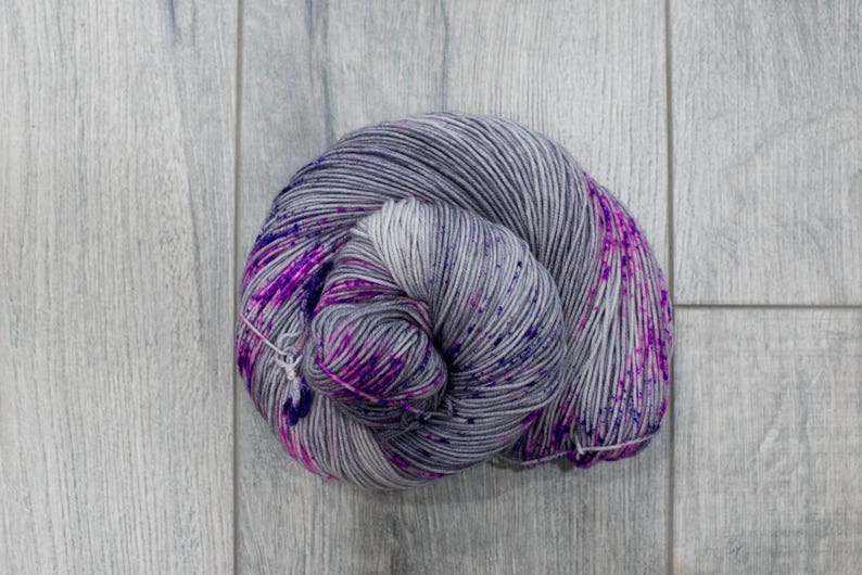 Canadian Hand-dyed yarn. Speckled Sock Yarn. 80/20 Superwash Merino/Nylon Sock Yarn. 115g 400yards. Fingering weight. Decepticon EDS image 1