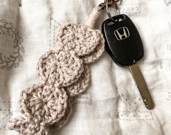 Tiara Wristlet, Crochet Pattern, PDF, Digital Download, Crochet, Keychain