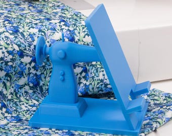 Gift for Sewer/Quilter, Sewing Machine Shaped Phone Stand