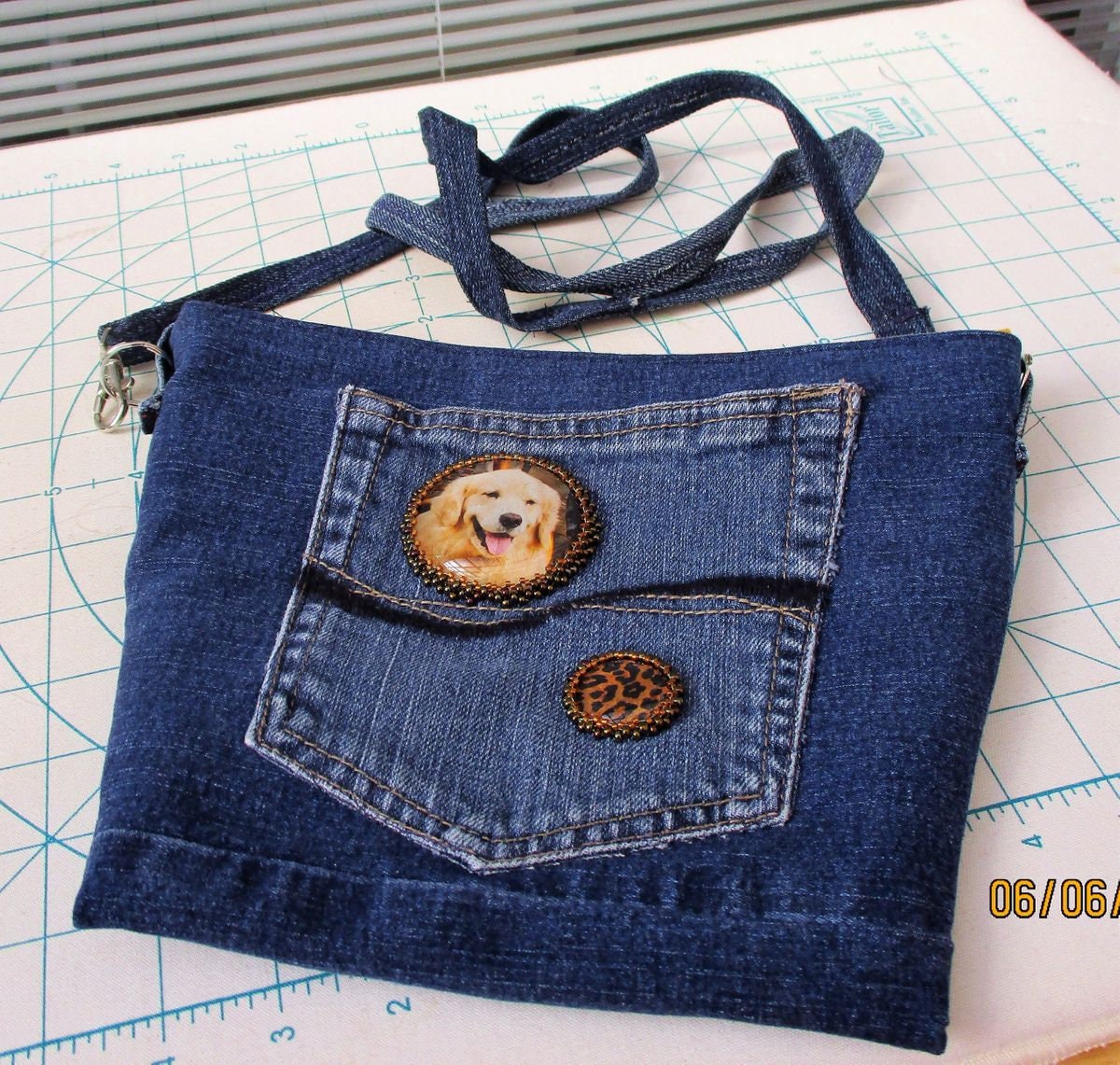 DENIM CROSSBODY PURSE Lab Beaded Caboshon - Etsy