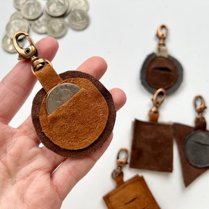 Quarter Keeper Keychain, Coin Keychain, Leather Quarter Keychain, Shopping Cart Quarter Holder, Quarter Holder Keychain