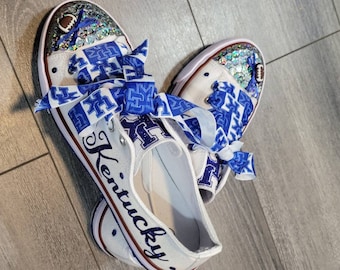 University of Kentucky Gameday Shoe....Ribbon may vary.