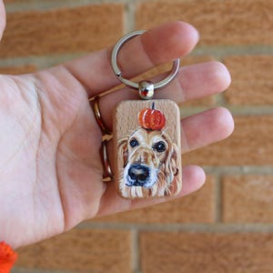 Hand-Painted Wooden Pet Keychain, Custom Portrait on Wood, Personalized Dog or Cat Gift Accessory zdjęcie 4
