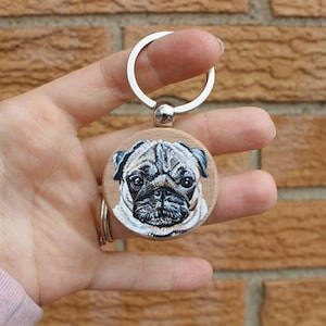 Hand-Painted Wooden Pet Keychain, Custom Portrait on Wood, Personalized Dog or Cat Gift Accessory zdjęcie 9
