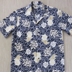 Hawaiian Shirt ALOHA REPUBLIC Hawaii Mod Surfer Aloha Shirt Hibiscus Flower Pineapple Tropical 100% Cotton Camp - L - Oahu Lew&#39;s Shirt Shack