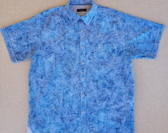 Hawaiihemd für Herren von PETE HUNTINGTON, Bali Aloha Hemd, Blaues Batik-Surf-Swirl-Aquarellmuster, Handgefertigt, 100 % Baumwolle, Größe XL